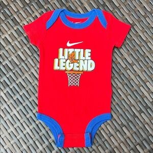 NIKE NWOT Infant Boys Little Legend Graphic Bodysuit Short Sleeve Basketball